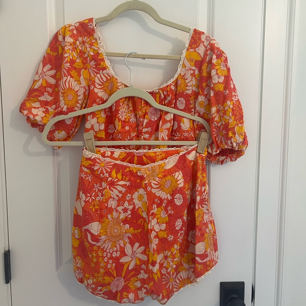 NWOT On Twelfth 2 Piece Floral Short Set from VICI